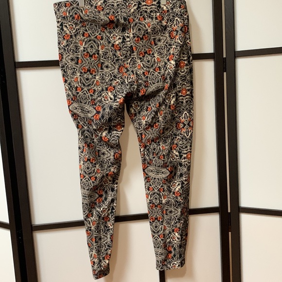 Torrid size 2 Leggings in Black and Orange - Picture 3 of 4